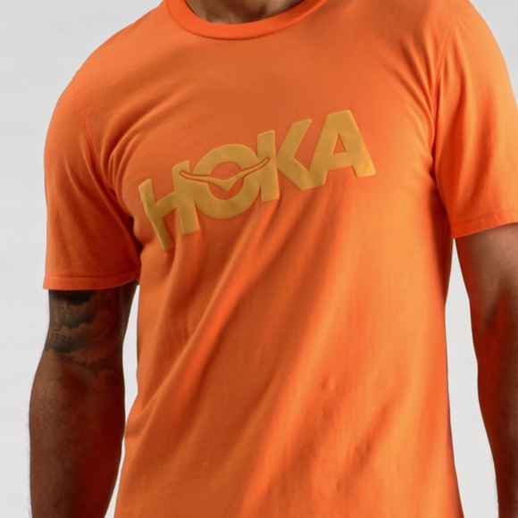 NEW HOKA One One All-Day tee - Picture 9 of 14
